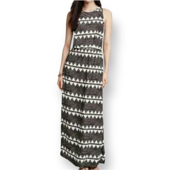 H&M BLACK & WHITE TRIBAL AZTEC MAXI DRESS SZ.4 EUC - Picture 1 of 8